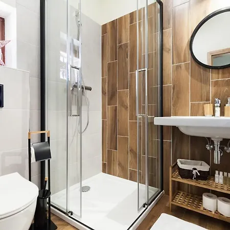 Royal, Alpesi faház *