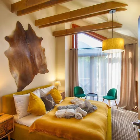 Royal, Chalet *